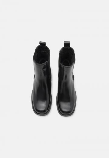 Ботинки челси