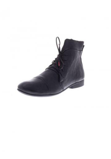 Ботинки на шнуровке