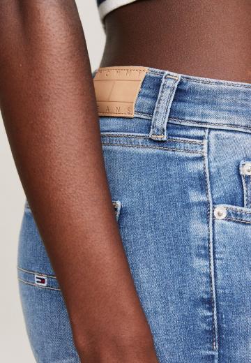 Узкие джинсы