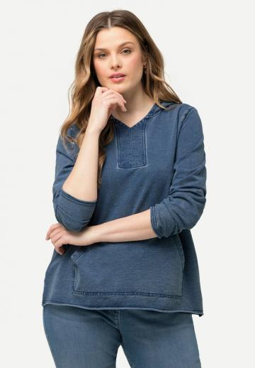 Пуловер с капюшоном