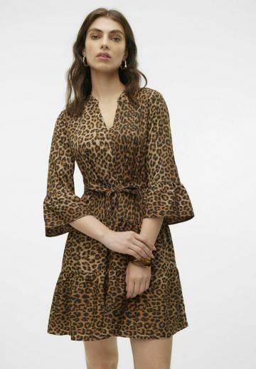 Короткое платье