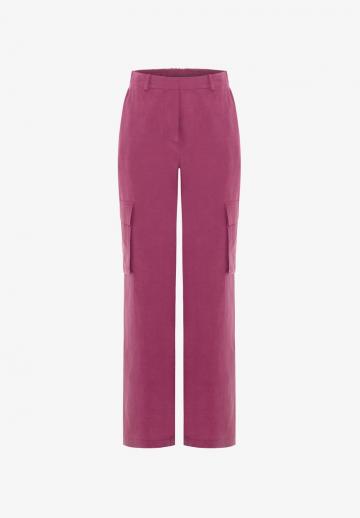 Брюки с накладными карманами