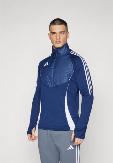 Спортивная кофта