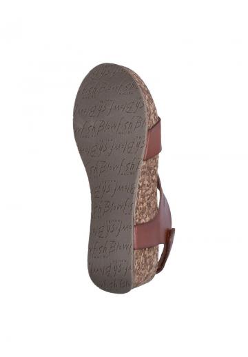 Босоножки на танкетке