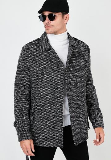 Короткое пальто