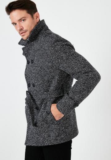 Короткое пальто