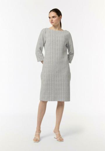 Вязаное платье