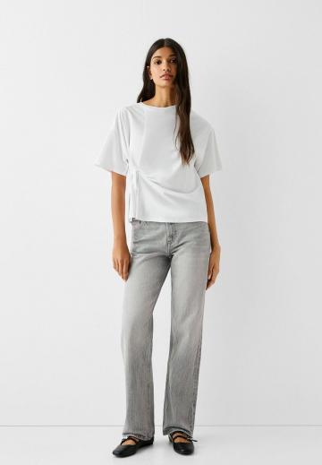 Прямые джинсы