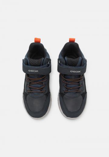 Высокие кеды