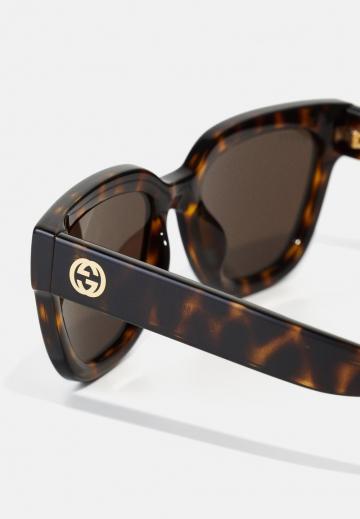 Солнечные очки