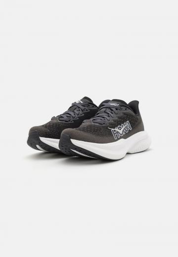 Беговые кроссовки