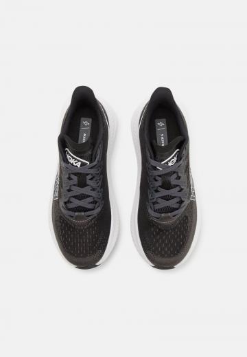 Беговые кроссовки