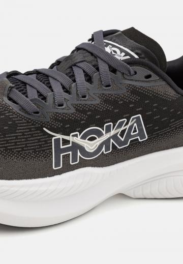 Беговые кроссовки