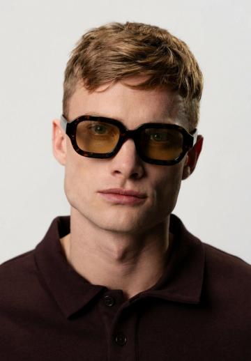 Солнечные очки