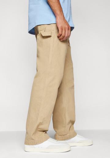 Свободные джинсы