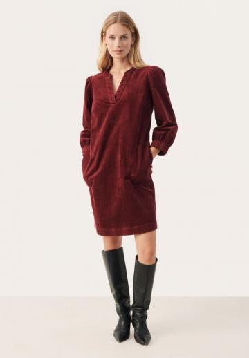 Короткое платье