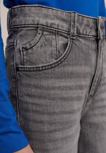 Джинсы