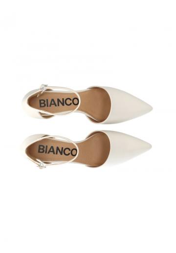 Туфли с ремешком