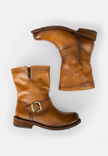 Широкие сапоги