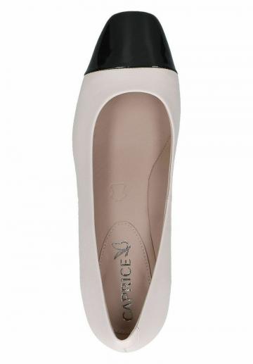 Туфли с высоким носом