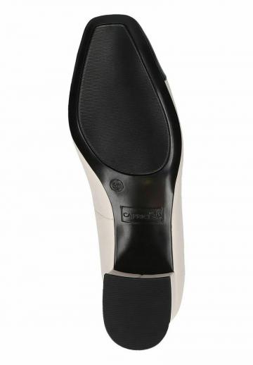 Туфли с высоким носом