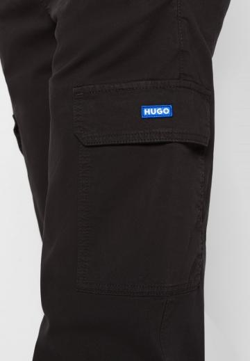 Брюки с накладными карманами