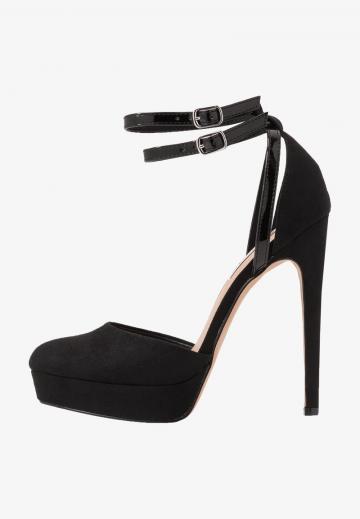 Туфли на высоком каблуке