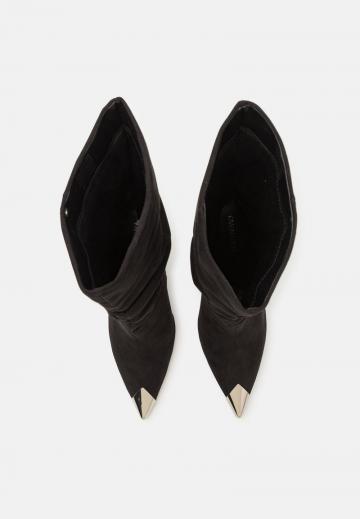 Широкие сапоги