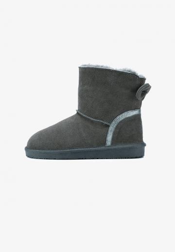 Зимние ботинки