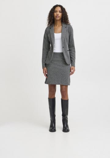 Юбка с накладными карманами