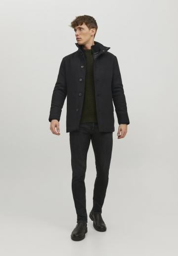 Короткое пальто