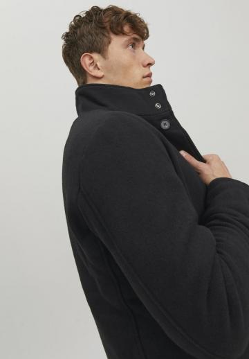 Короткое пальто