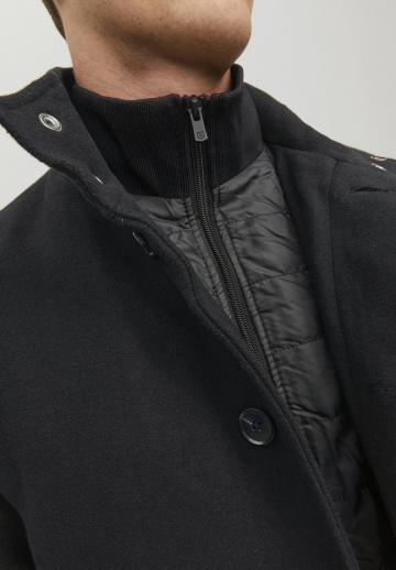 Короткое пальто