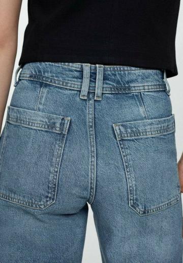 Клешеные джинсы