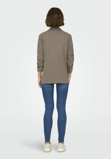 Длинный блейзер