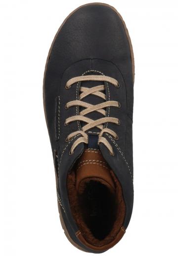 Ботинки на шнуровке