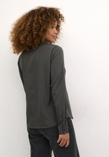 Атласная блузка