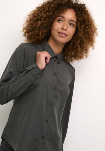 Атласная блузка