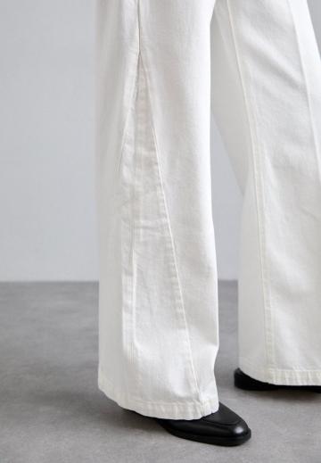 Джинсы бойфренда