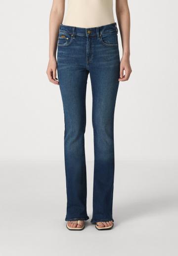 Клешеные брюки