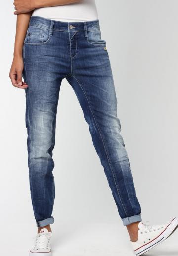 Свободные джинсы