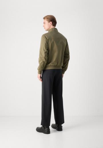 Куртка бомбер