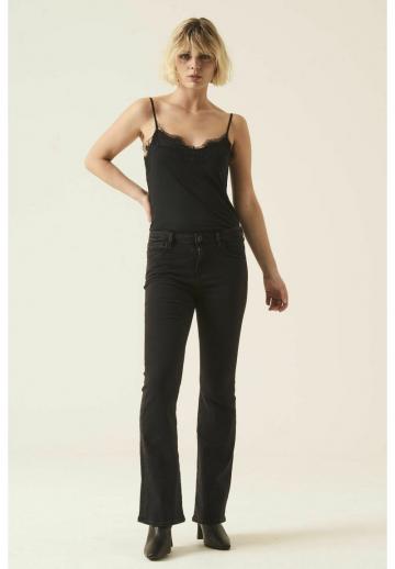 Клешеные джинсы