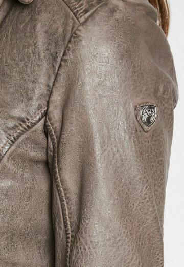 Короткая куртка