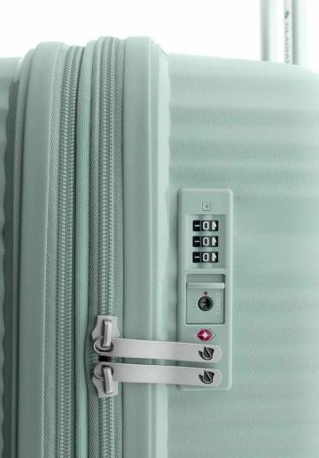 Чемодан на колесах