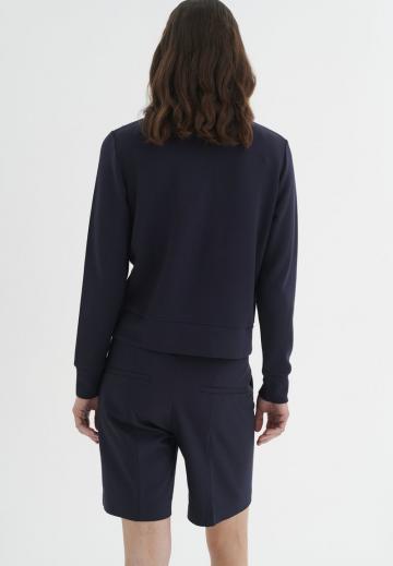 Куртка с накладнымит карманами