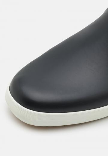 Резиновые сапоги