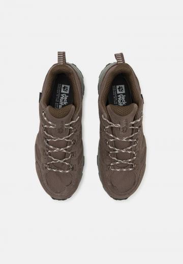 Походные кроссовки