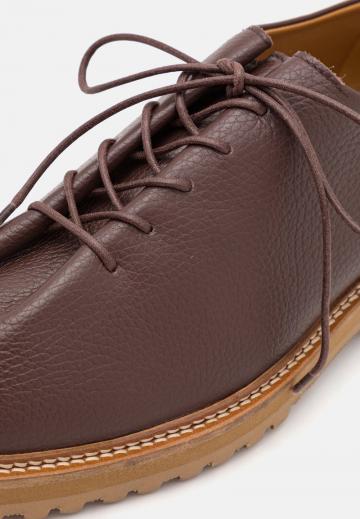 Ботинки на шнуровке