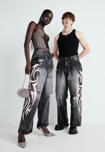 Свободные джинсы